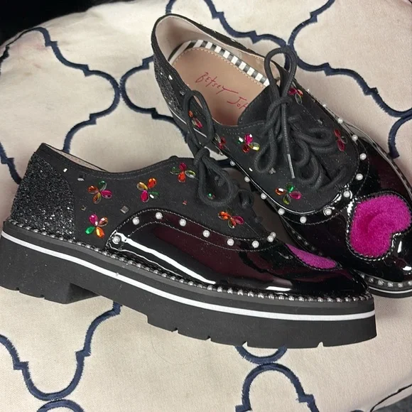 Betsy Johnson Shoes - Picture 2 of 4